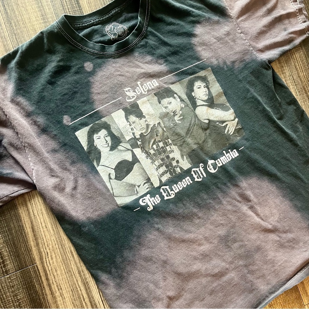 Selena Graphic T-Shirt - Picture 4 of 7